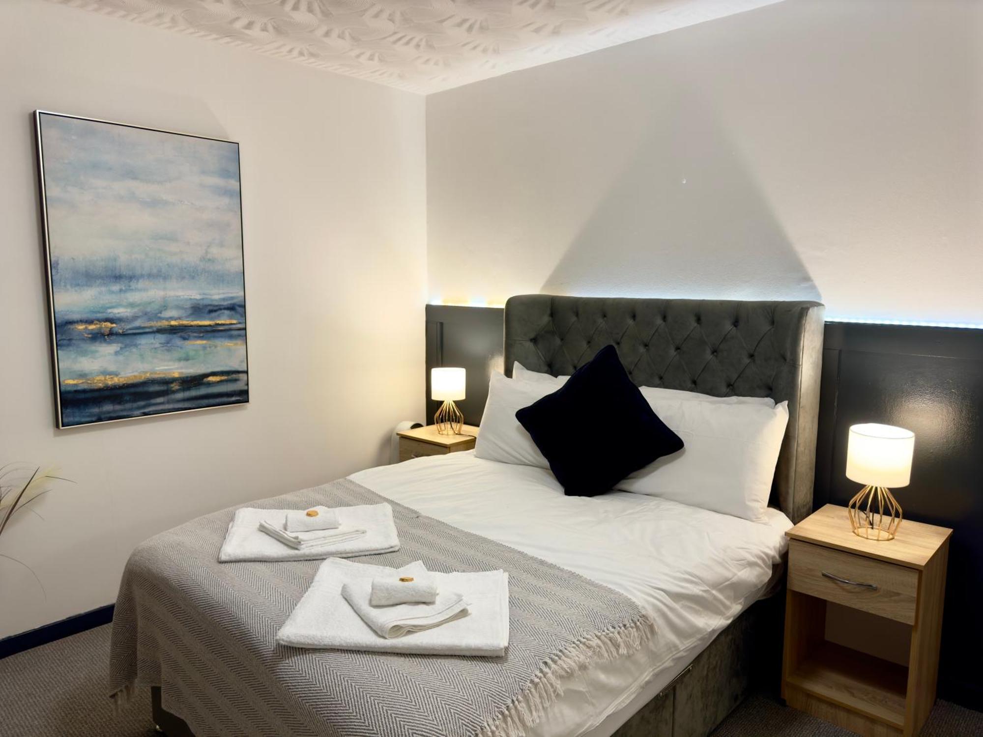 Coastal Park Accommodation Llanelli Exteriör bild