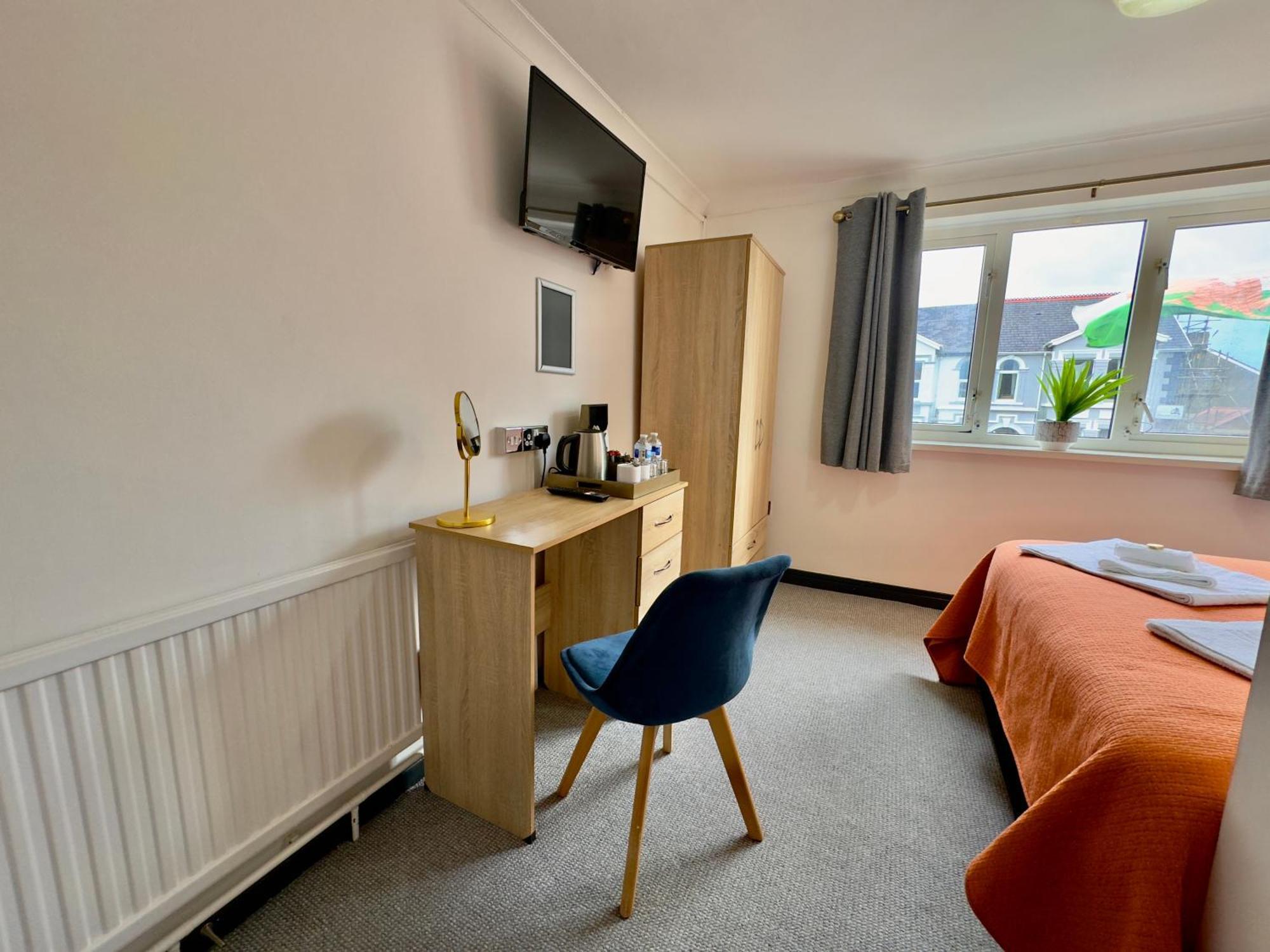Coastal Park Accommodation Llanelli Exteriör bild