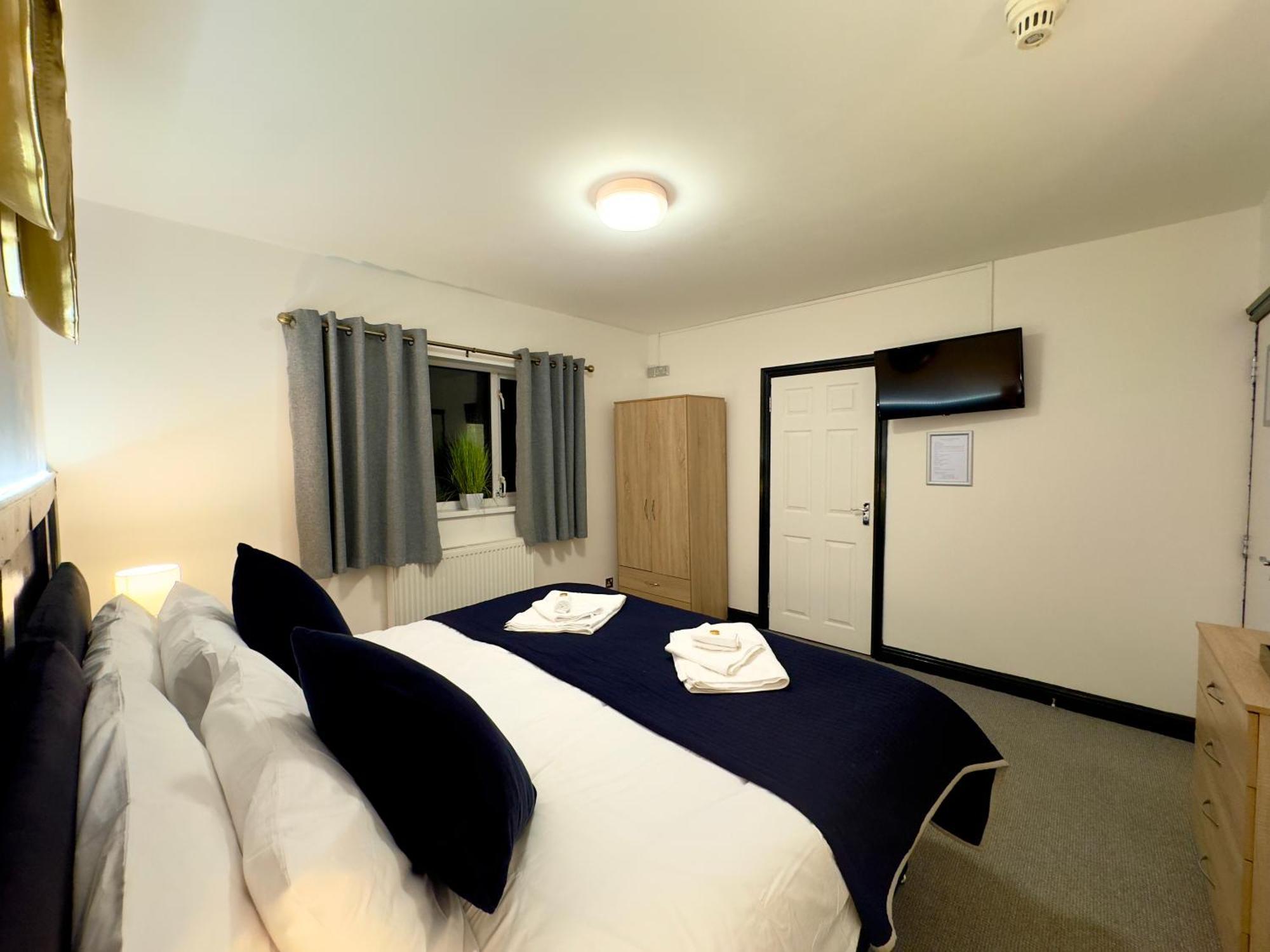 Coastal Park Accommodation Llanelli Exteriör bild